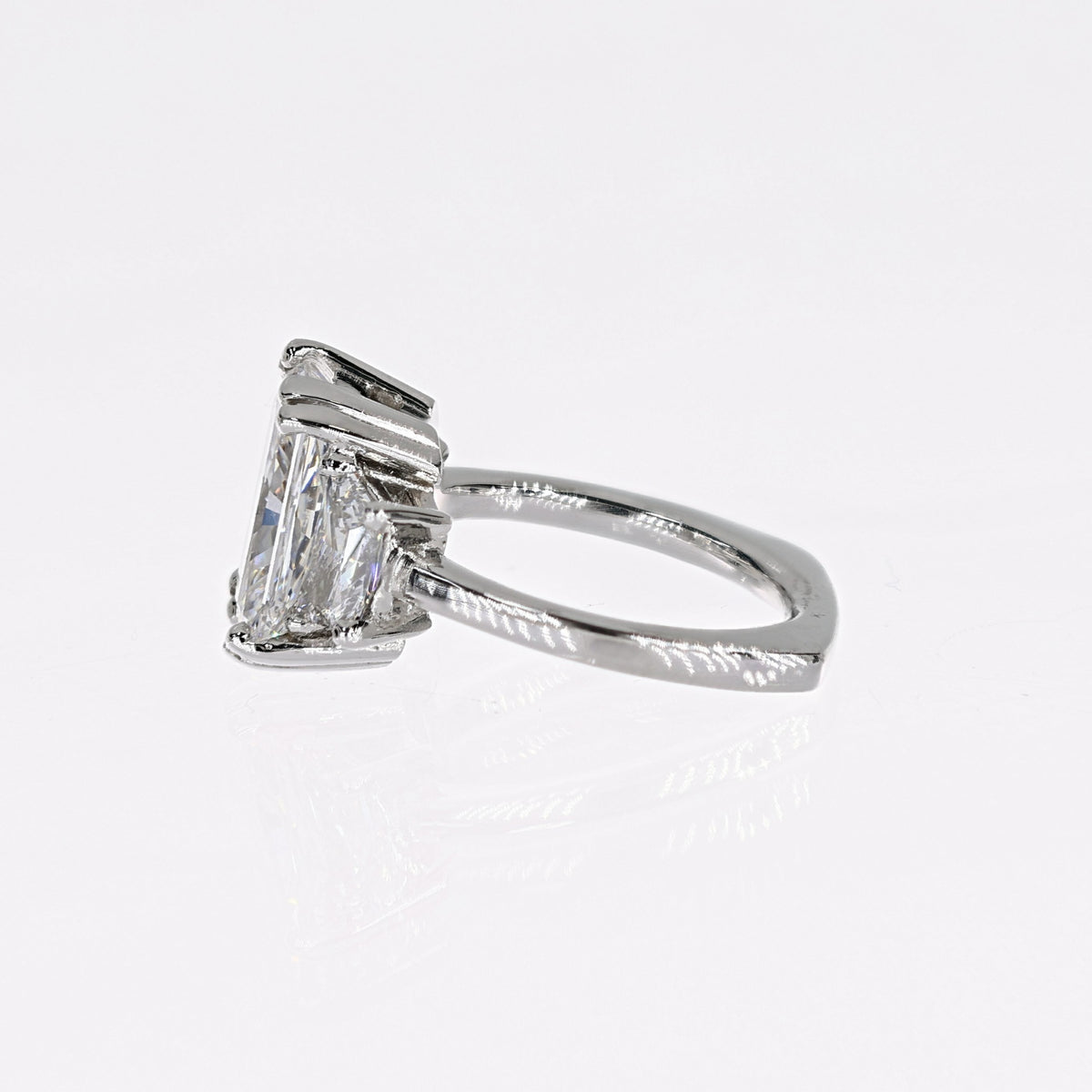 Platinum Radiant Lab-Created Diamond Ring 4.03ct F,VVS2