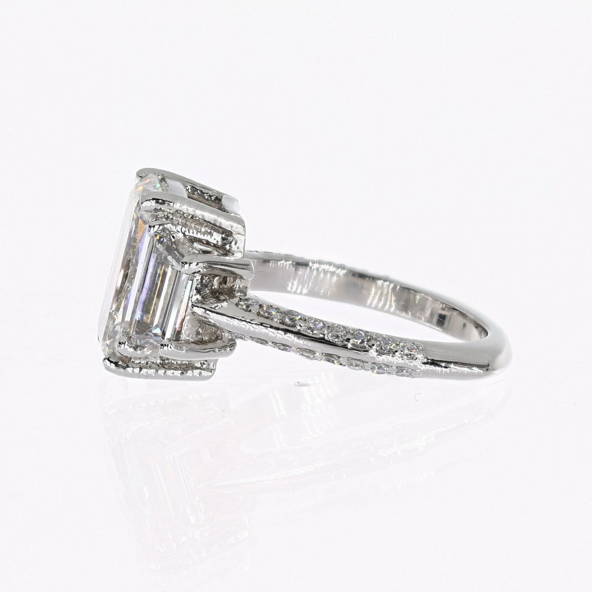 Platinum  Lab-Created Diamond Ring 4.00ct G,VVS2
