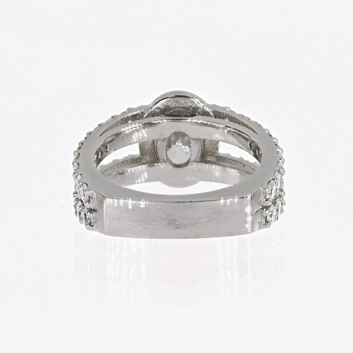 Palladium Oval Natural Diamond Ring 0.90ct H,SI1